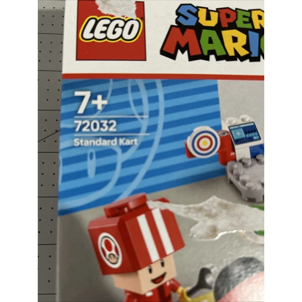 Lego super mario